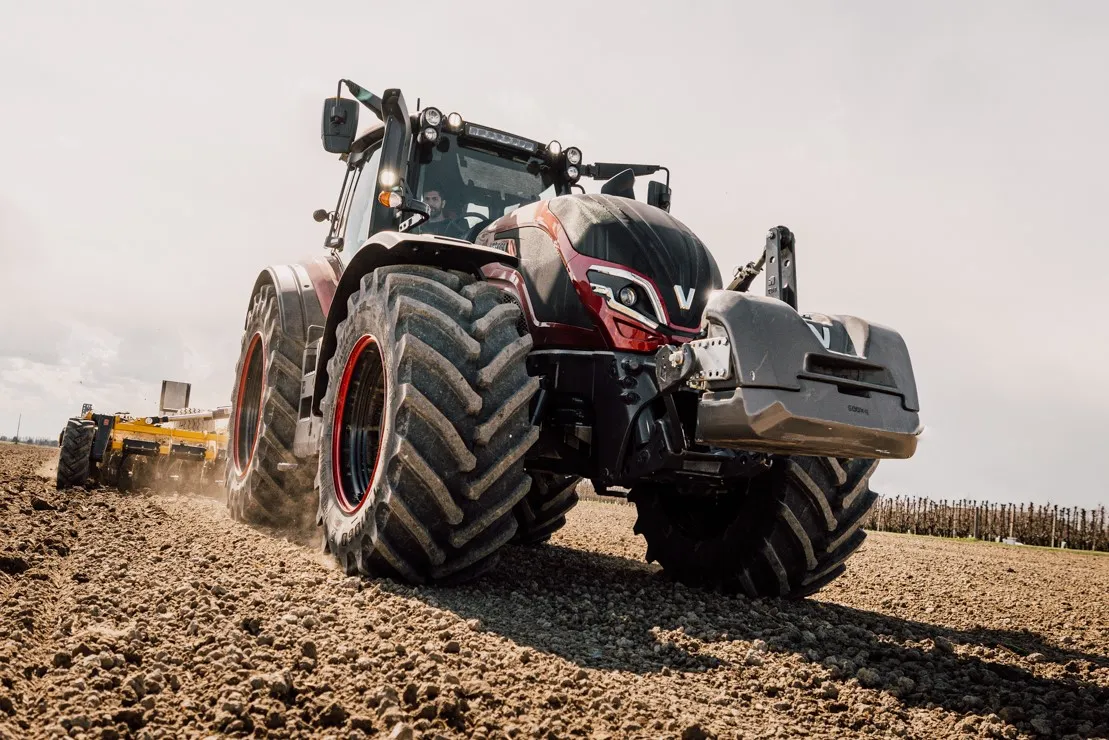 valtra-t-series-italy-img-2021-0771-lowres resized